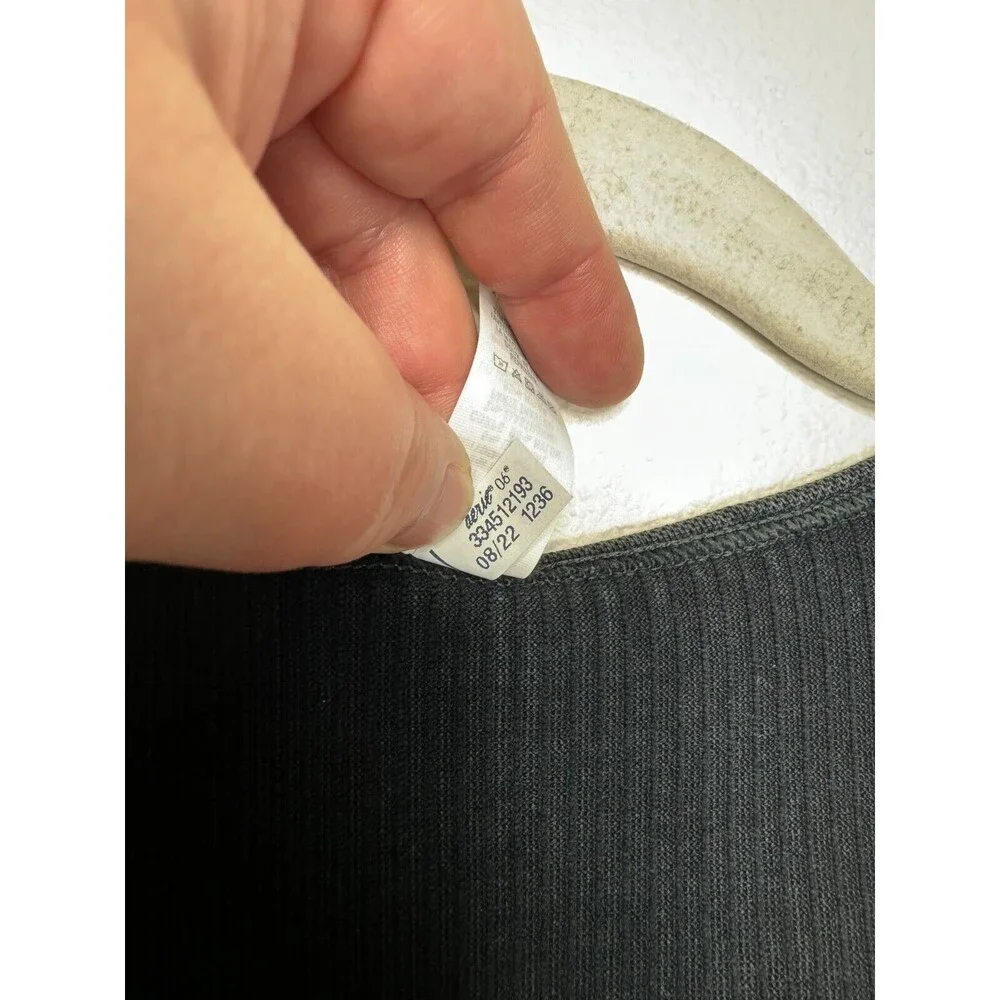 OFFLINE Aerie Seamless Cable Cropped Acid Wash Top Sz S Black Long Sleeve New